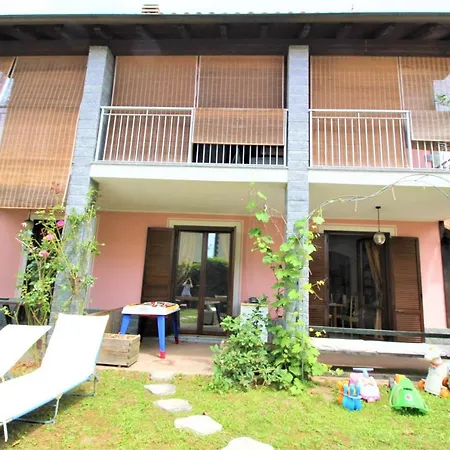 Rainbow House On Lake Orta With Parking And Private Garden *