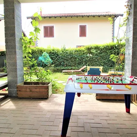 Rainbow House On Lake Orta With Parking And Private Garden Prázdninový dům *