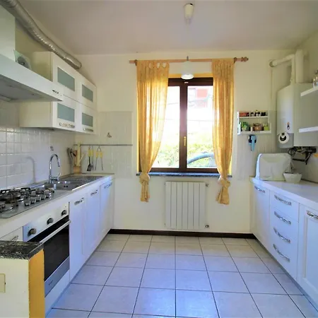 Rainbow House On Lake Orta With Parking And Private Garden * Miasino