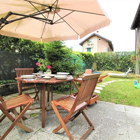 Rainbow House On Lake Orta With Parking And Private Garden