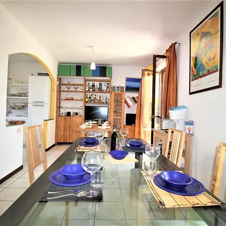 Prázdninový dům Rainbow House On Lake Orta With Parking And Private Garden *