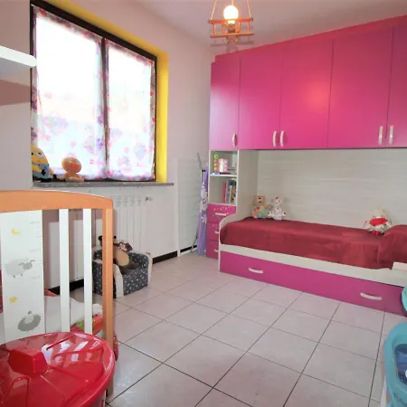 Rainbow House On Lake Orta With Parking And Private Garden