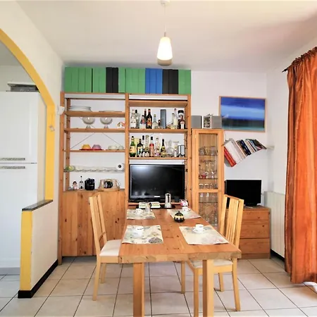 Rainbow House On Lake Orta With Parking And Private Garden
